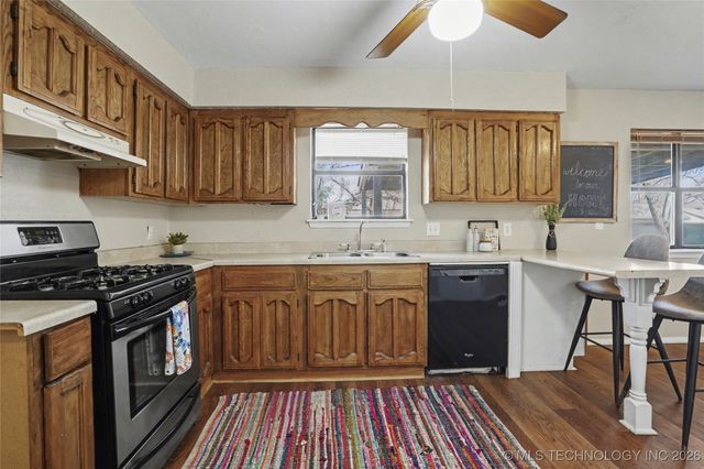 463 W 147th Street, Glenpool, OK 74033