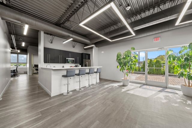 17W601 14th Street, Oakbrook Terrace, IL 60181