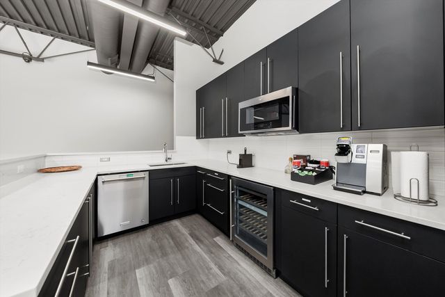 17W601 14th Street, Oakbrook Terrace, IL 60181