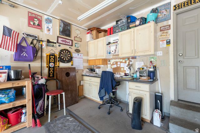7490 SOUTHCREST CIR, Midvale, UT 84047