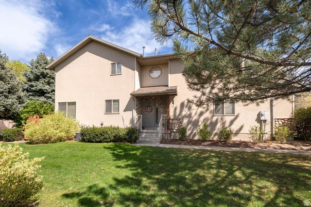 7490 SOUTHCREST CIR, Midvale, UT 84047