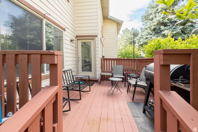 7490 SOUTHCREST CIR, Midvale, UT 84047