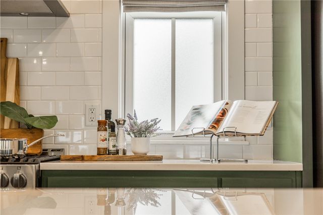 328 N Cross Avenue, Fayetteville, AR 72701