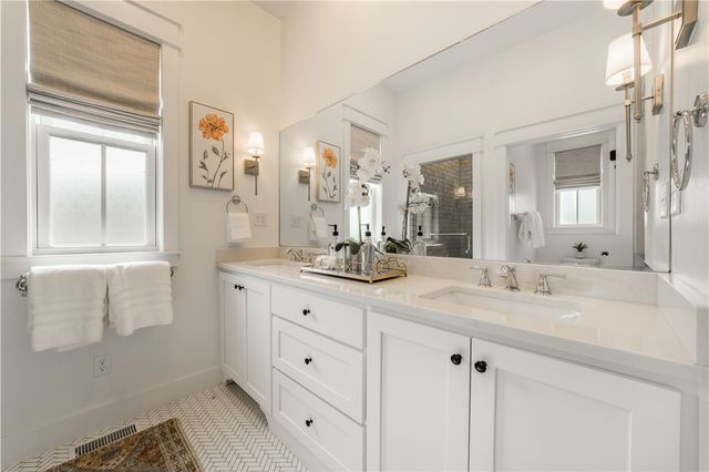 328 N Cross Avenue, Fayetteville, AR 72701