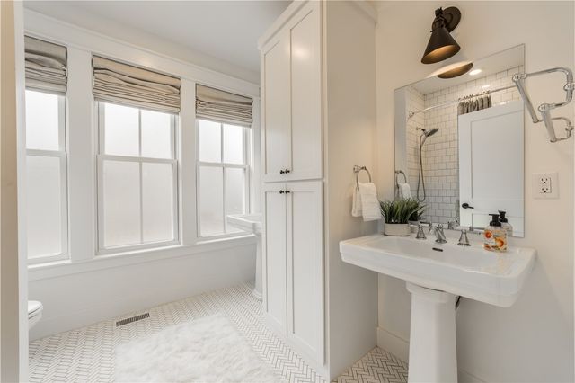 328 N Cross Avenue, Fayetteville, AR 72701