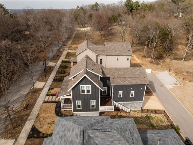 328 N Cross Avenue, Fayetteville, AR 72701