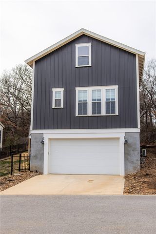 328 N Cross Avenue, Fayetteville, AR 72701