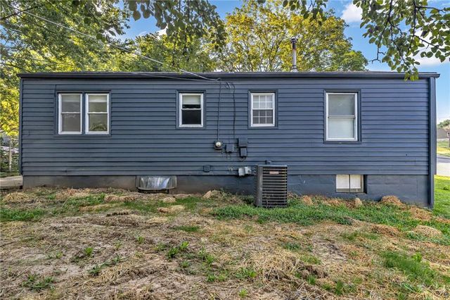 604 W 38th Street, Independence, MO 64050