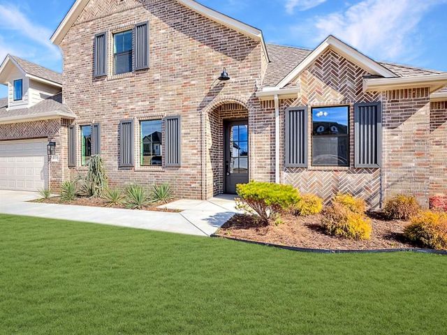 8108 Goldfinch Drive, Guthrie, OK 73044