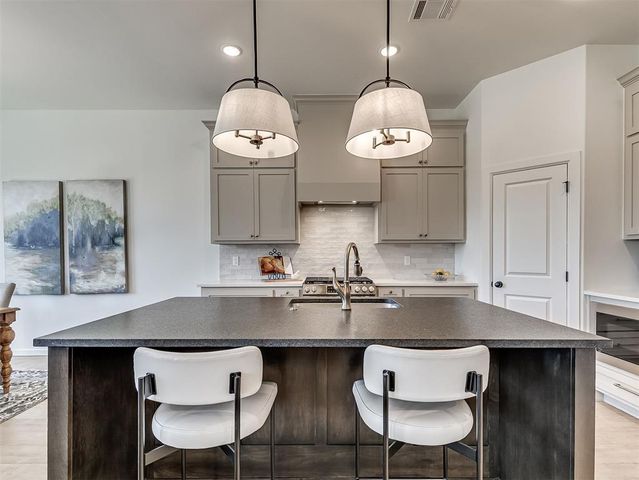 8108 Goldfinch Drive, Guthrie, OK 73044