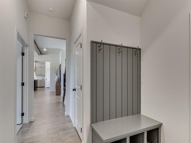 8108 Goldfinch Drive, Guthrie, OK 73044