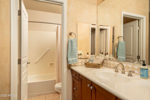 19475 N GRAYHAWK Drive 1054, Scottsdale, AZ 85255