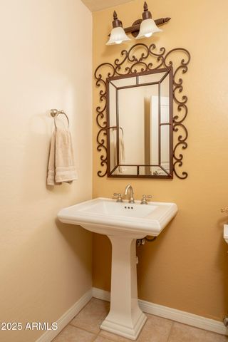 19475 N GRAYHAWK Drive 1054, Scottsdale, AZ 85255