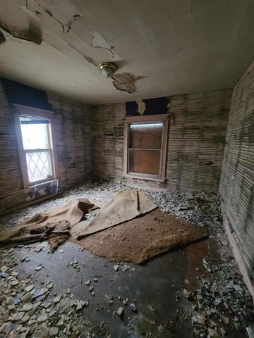 469 S WILDWOOD Avenue, Kankakee, IL 60901