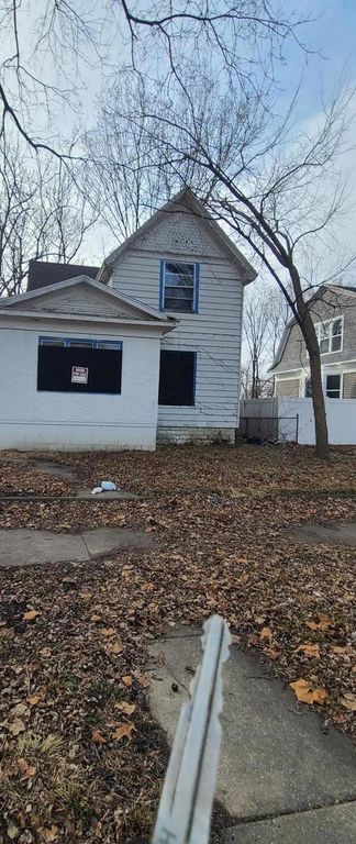 469 S WILDWOOD Avenue, Kankakee, IL 60901