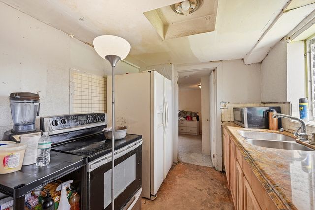 700 SW 8th Street, Pompano Beach, FL 33060