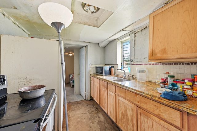 700 SW 8th Street, Pompano Beach, FL 33060