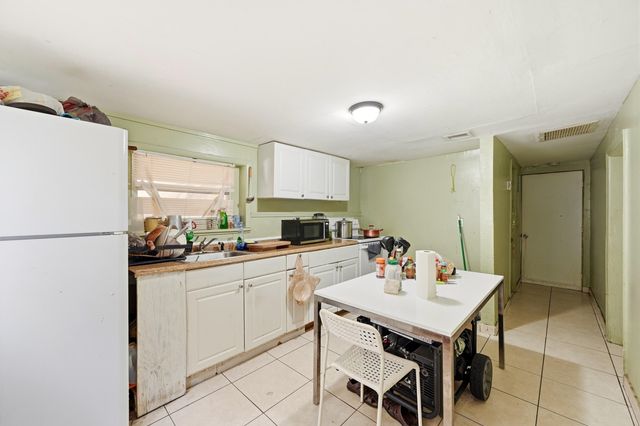 700 SW 8th Street, Pompano Beach, FL 33060