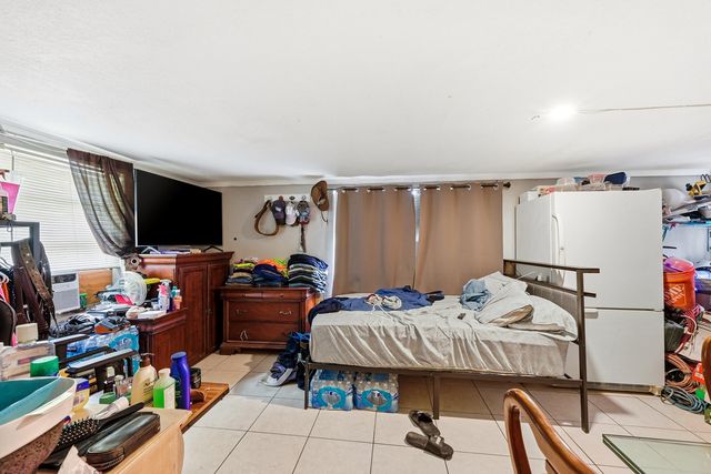 700 SW 8th Street, Pompano Beach, FL 33060