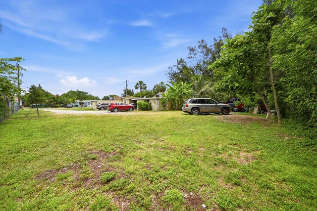 700 SW 8th Street, Pompano Beach, FL 33060