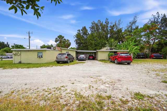 700 SW 8th Street, Pompano Beach, FL 33060