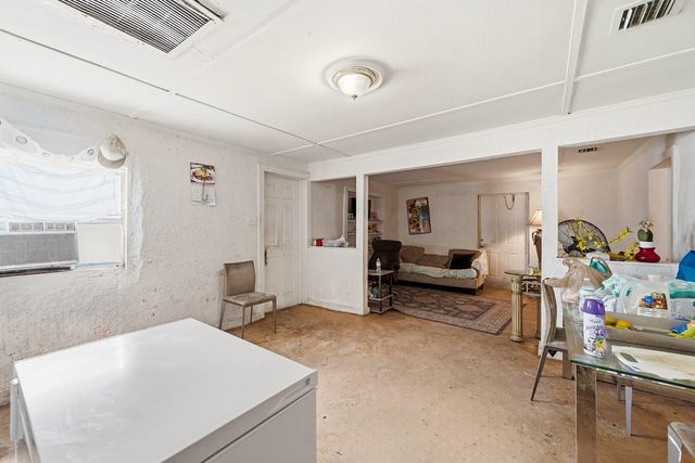 700 SW 8th Street, Pompano Beach, FL 33060