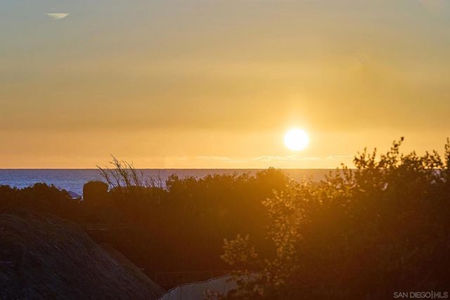 7354 Escallonia Ct, Carlsbad, CA 92011