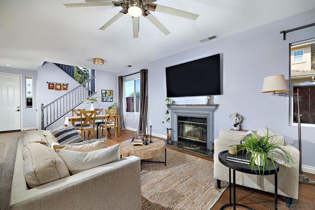 7354 Escallonia Ct, Carlsbad, CA 92011