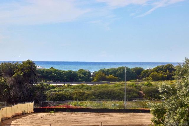 7354 Escallonia Ct, Carlsbad, CA 92011