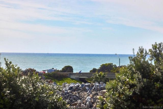 7354 Escallonia Ct, Carlsbad, CA 92011