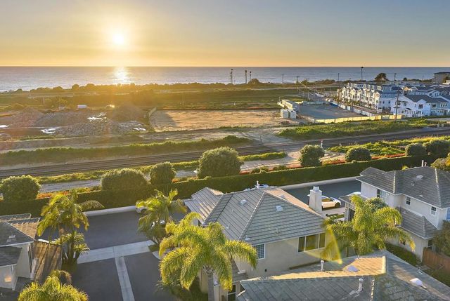 7354 Escallonia Ct, Carlsbad, CA 92011