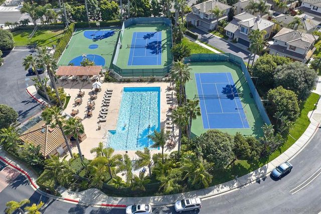 7354 Escallonia Ct, Carlsbad, CA 92011