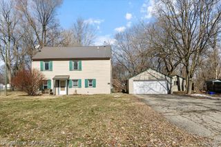 6270 BARKER #2 Drive, Waterford Charter Township, MI 48329