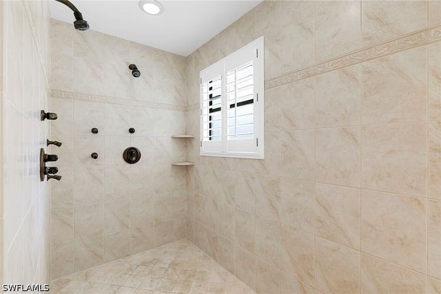 5731 Cypress Hollow WAY, Naples, FL 34109