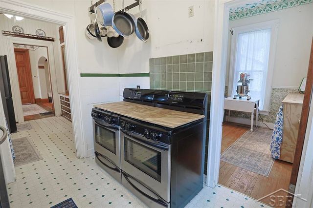 1600 5th Street, Bay City, MI 48708