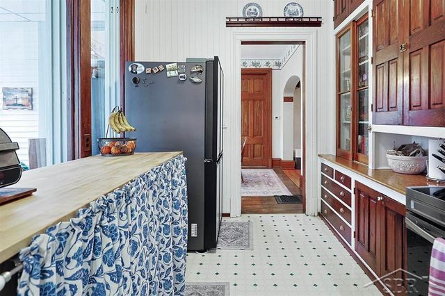 1600 5th Street, Bay City, MI 48708