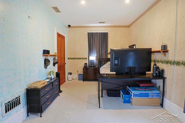 1600 5th Street, Bay City, MI 48708