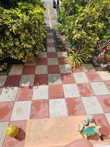 9420 W Flagler St 103, Miami, FL 33174
