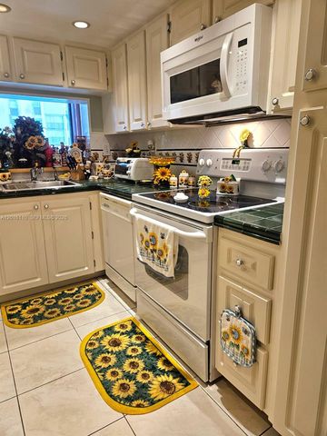 9420 W Flagler St 103, Miami, FL 33174