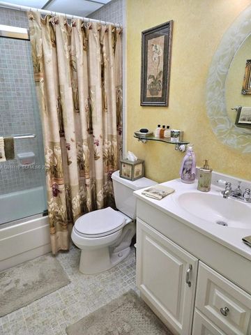 9420 W Flagler St 103, Miami, FL 33174