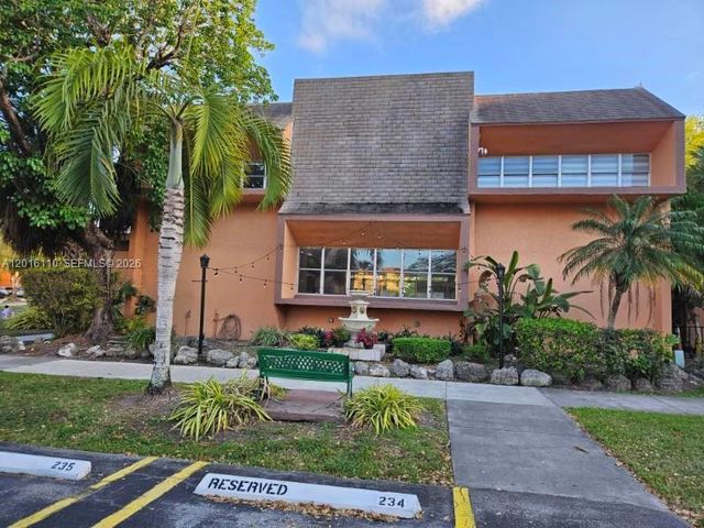 9420 W Flagler St 103, Miami, FL 33174