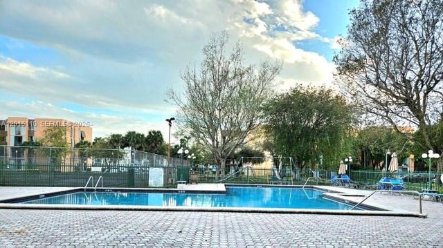 9420 W Flagler St 103, Miami, FL 33174
