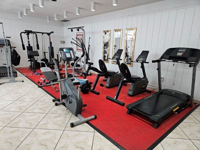 9420 W Flagler St 103, Miami, FL 33174