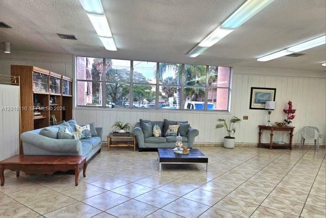 9420 W Flagler St 103, Miami, FL 33174