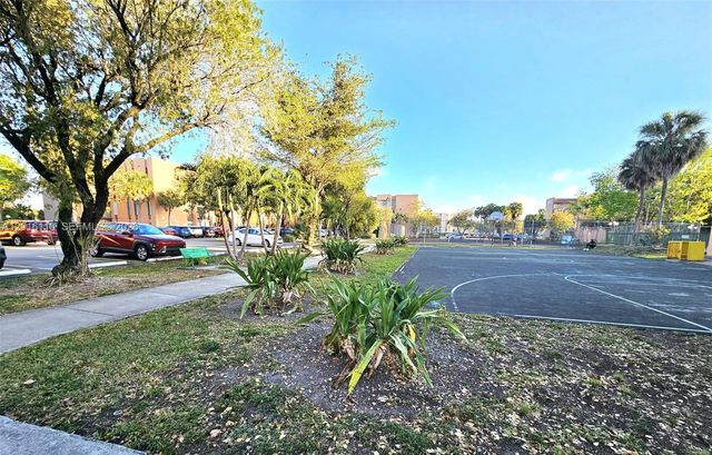 9420 W Flagler St 103, Miami, FL 33174