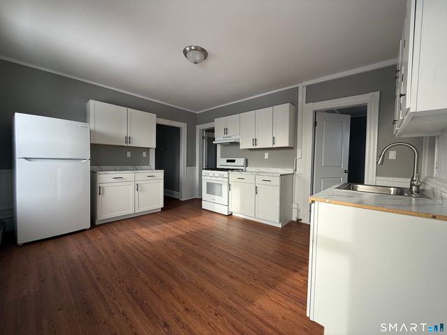 130 West Avenue 3, Stratford, CT 06615