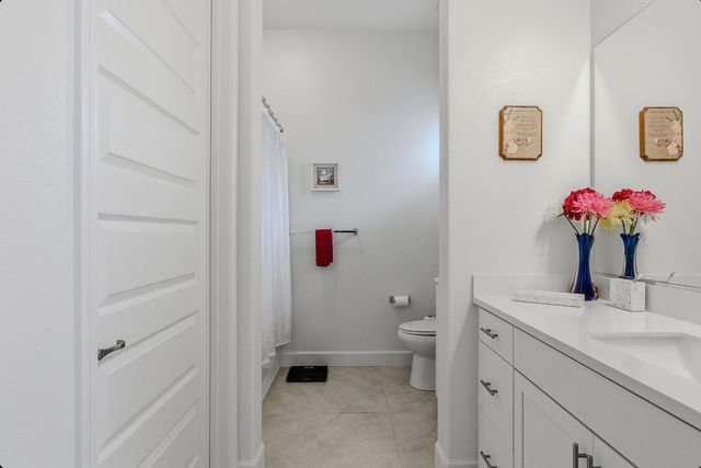 4691 Freesia Cir, Roseville, CA 95747