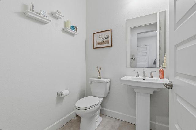 4691 Freesia Cir, Roseville, CA 95747