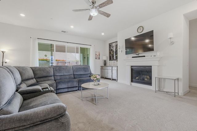 4691 Freesia Cir, Roseville, CA 95747