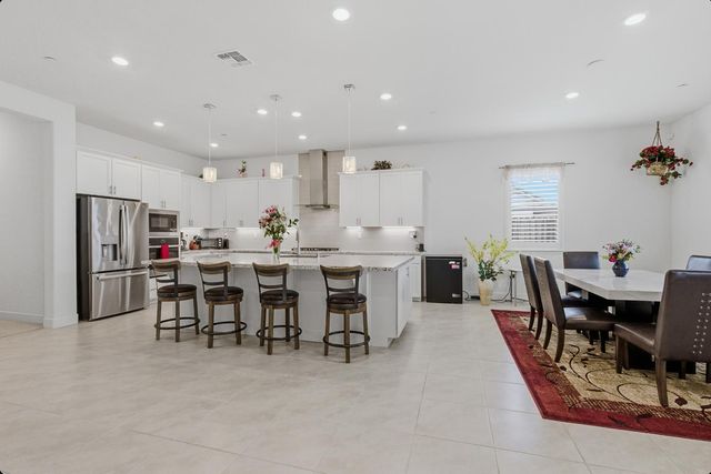 4691 Freesia Cir, Roseville, CA 95747